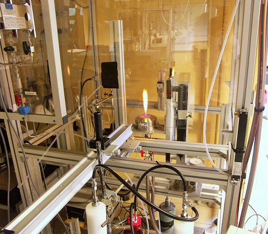 Suie de laboratoire (flamme de diffusion turbulente de combustibles liquides ou gazeux située en salle R15, flamme plate de pré-mélange)